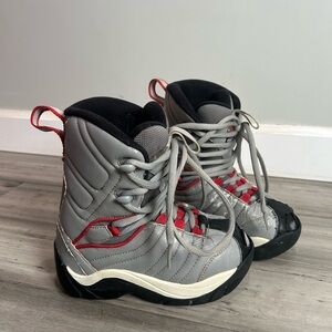 Kids Axis Snowboard boots